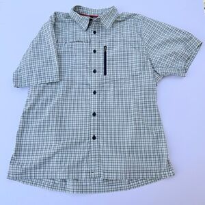 Men’s The North Face Short Sleeve Hiking Shirt Size Medium